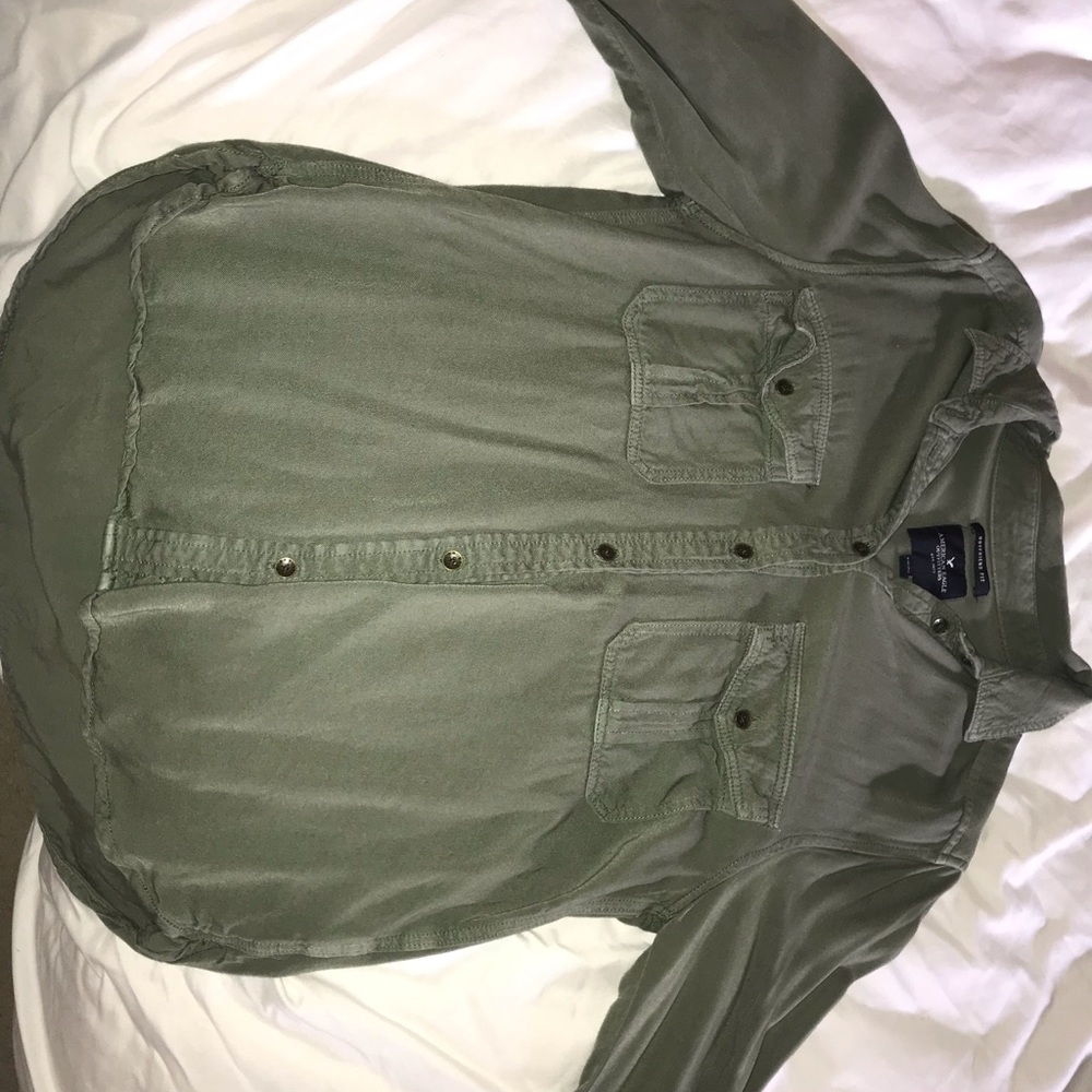 american eagle army green button down